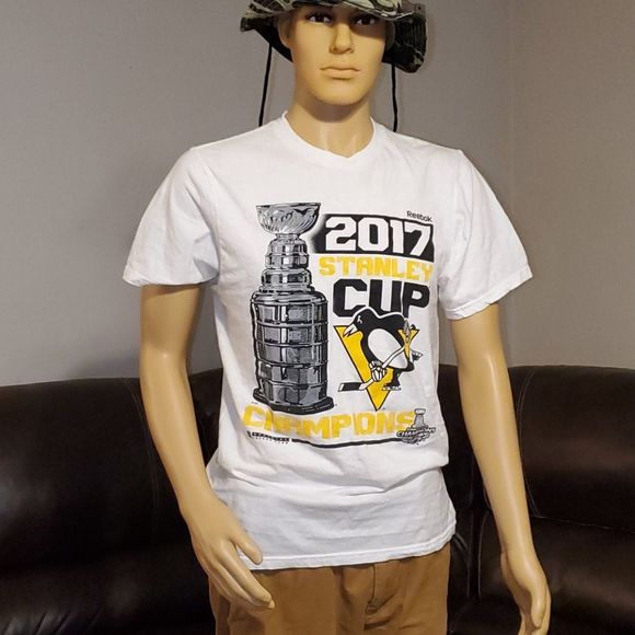 Reebok Other - Pittsburgh Penguins 2017 Stanley cup T-shirt med